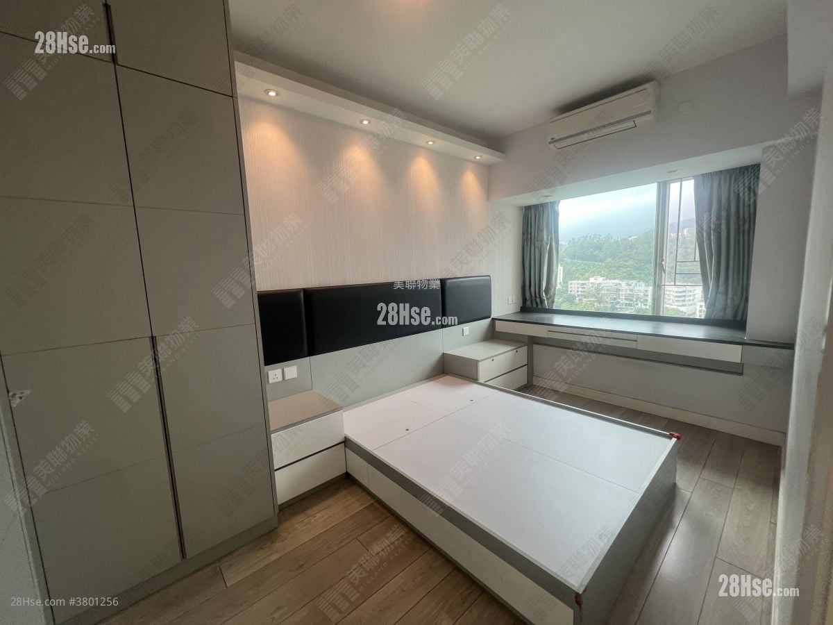 Festival City Sell 3 Bedrooms , 2 Bathrooms 739 ft²