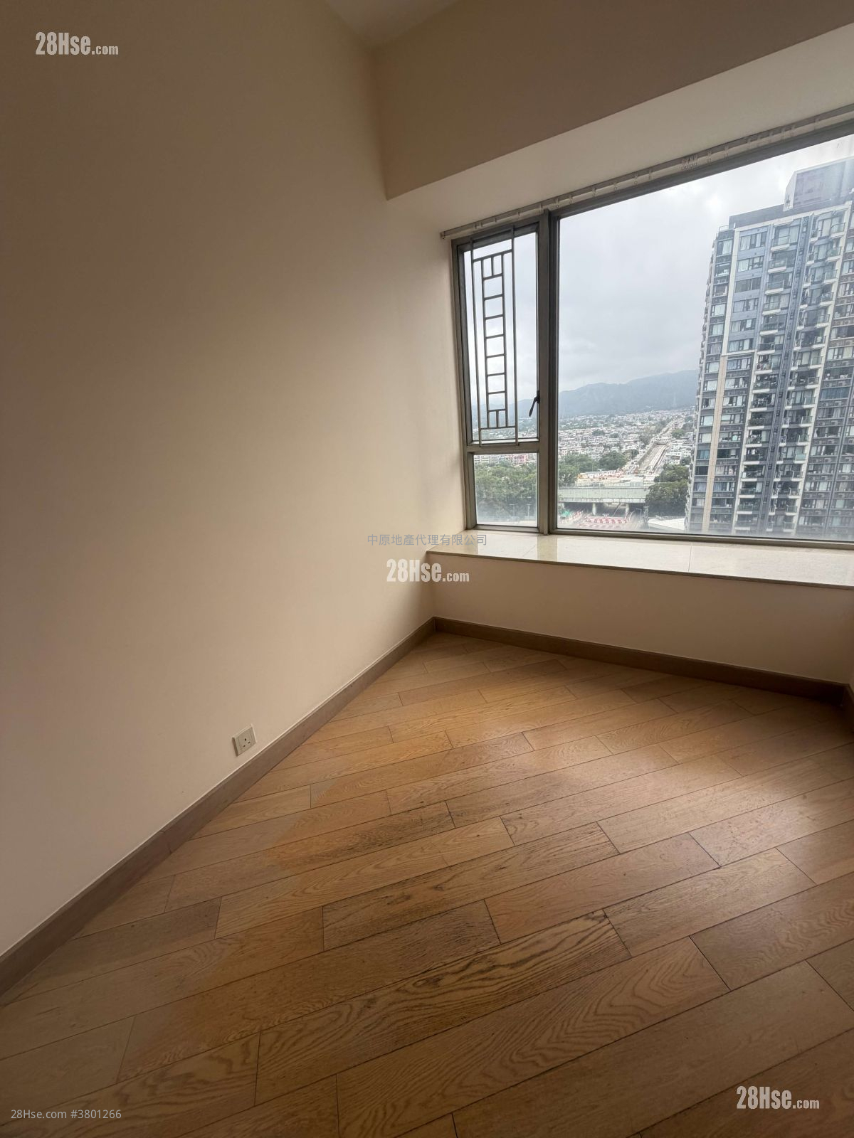 La Grove Sell 3 Bedrooms 686 ft²