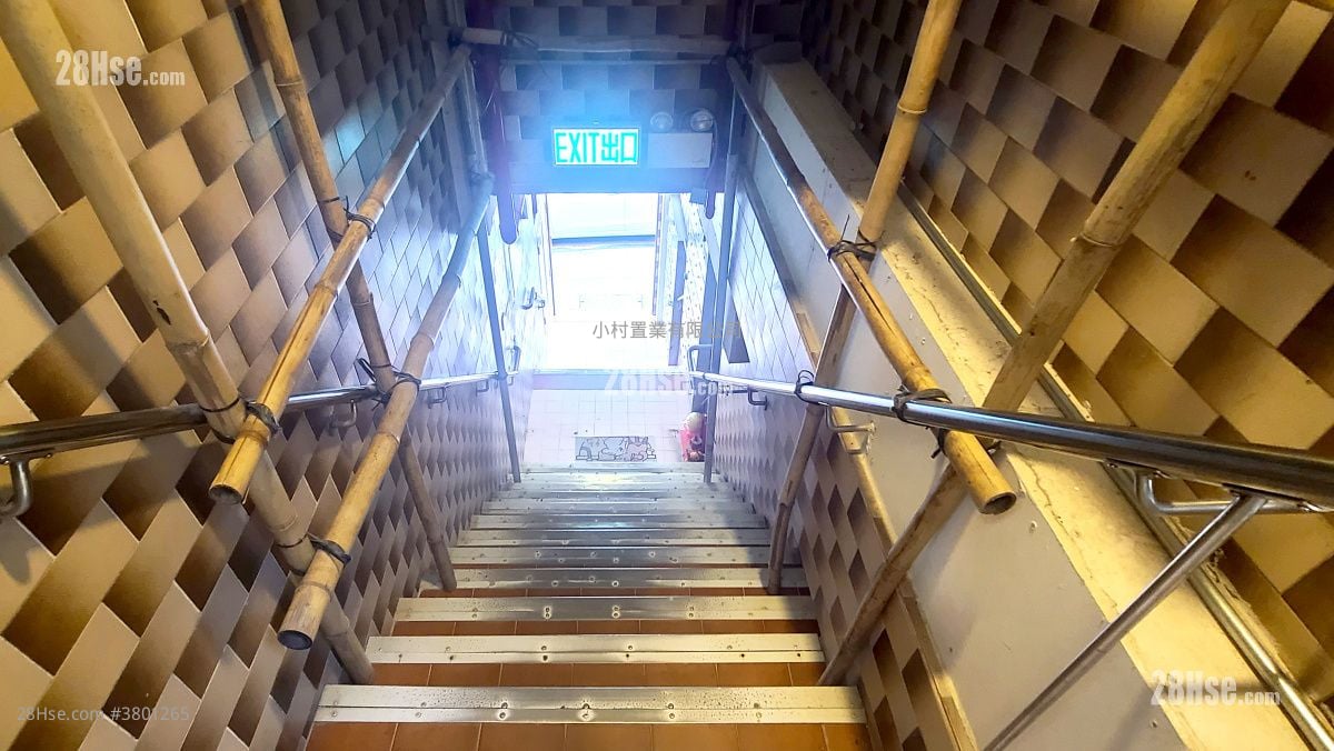 大厦入口: 香岛大厦 租盘 2 房 , 1 浴室 294 平方尺