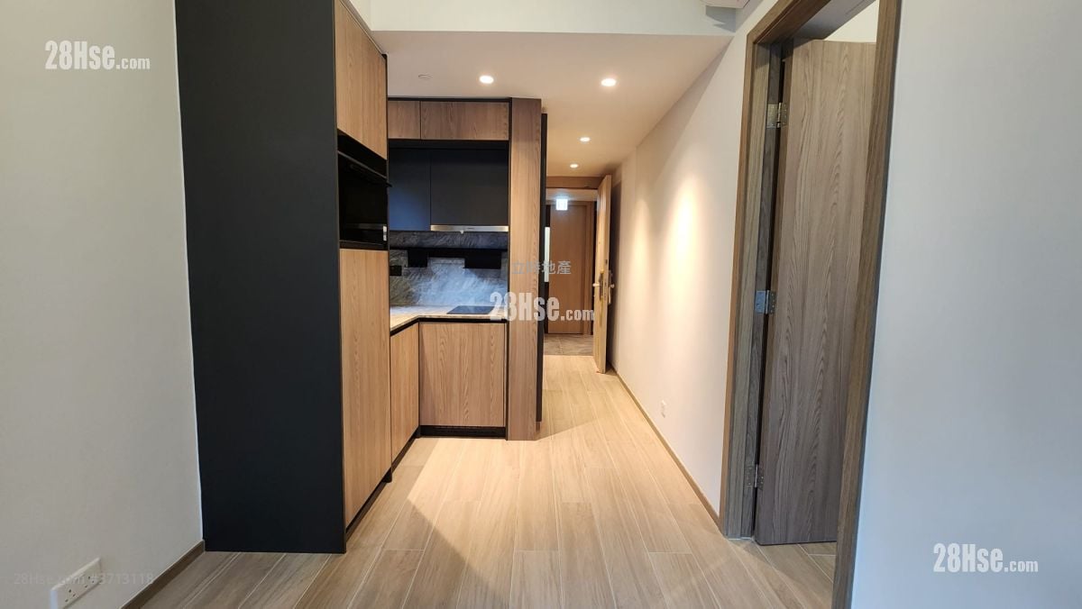 The Hilltop Rental 1 Bedroom , 1 Bathroom 333 ft²