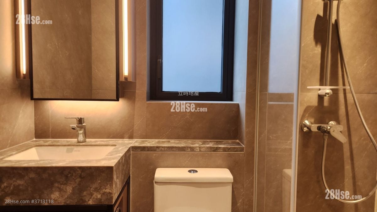 The Hilltop Rental 1 Bedroom , 1 Bathroom 333 ft²