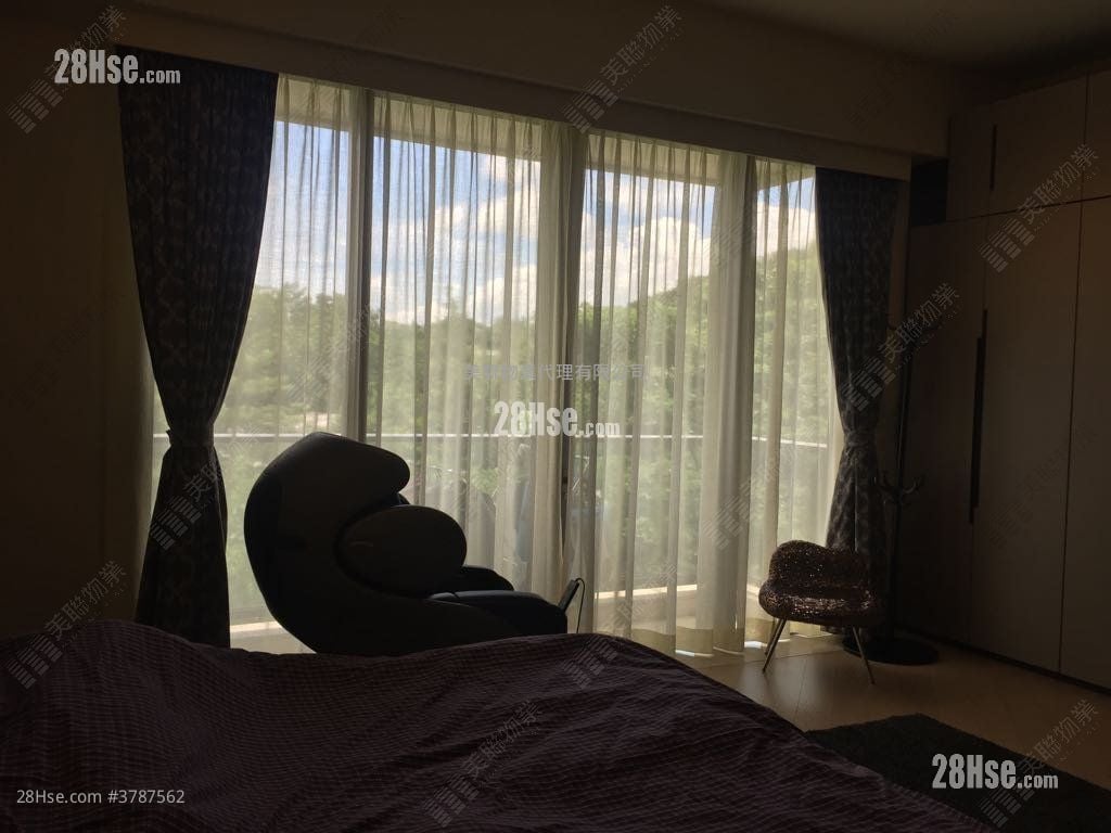 The Woodsville Sell 4 Bedrooms , 2 Bathrooms 2,439 ft²