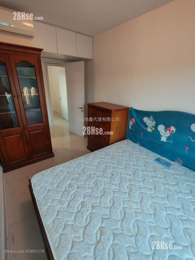 Festival City Sell 3 Bedrooms , 2 Bathrooms 958 ft²