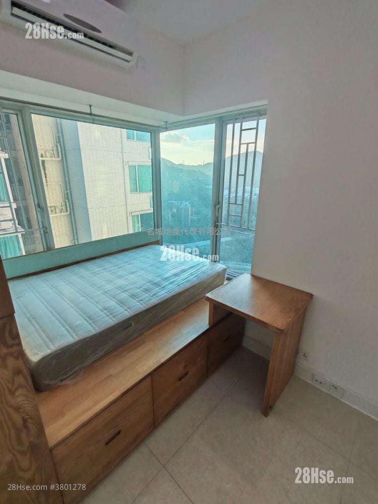 Festival City Sell 3 Bedrooms , 2 Bathrooms 958 ft²