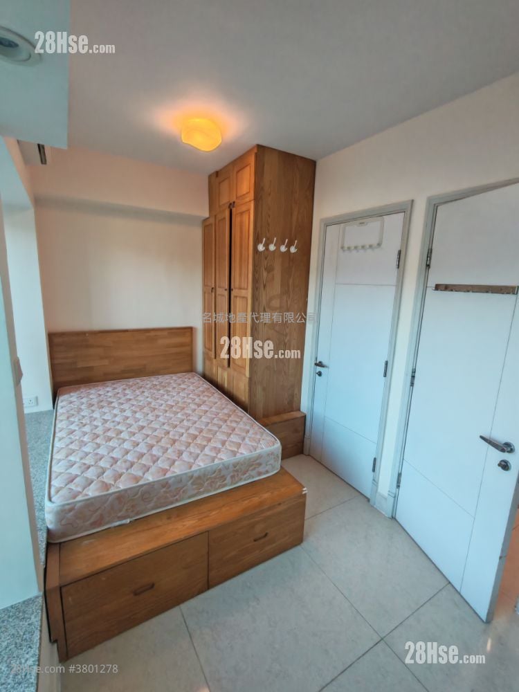 Festival City Sell 3 Bedrooms , 2 Bathrooms 958 ft²