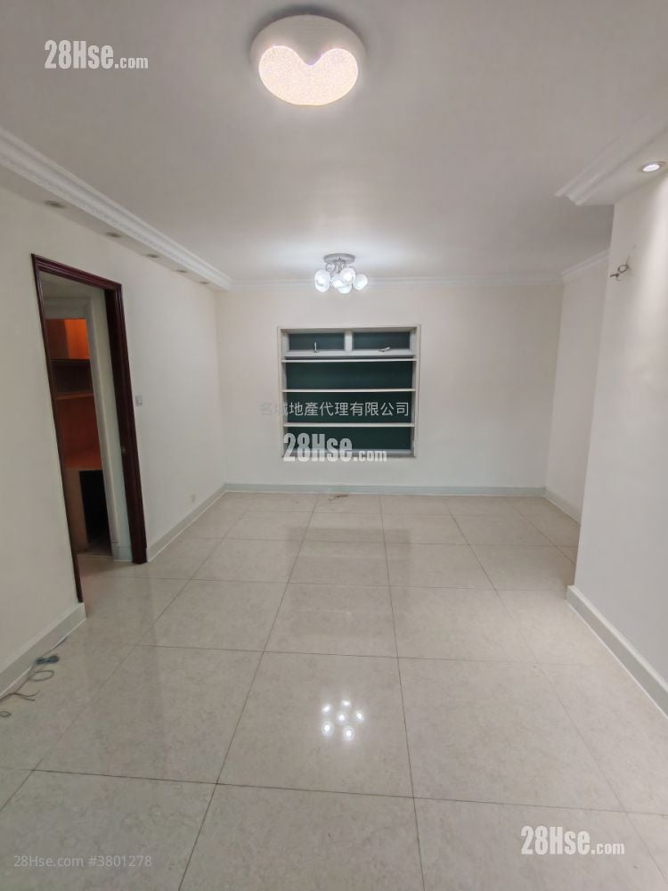 Festival City Sell 3 Bedrooms , 2 Bathrooms 958 ft²