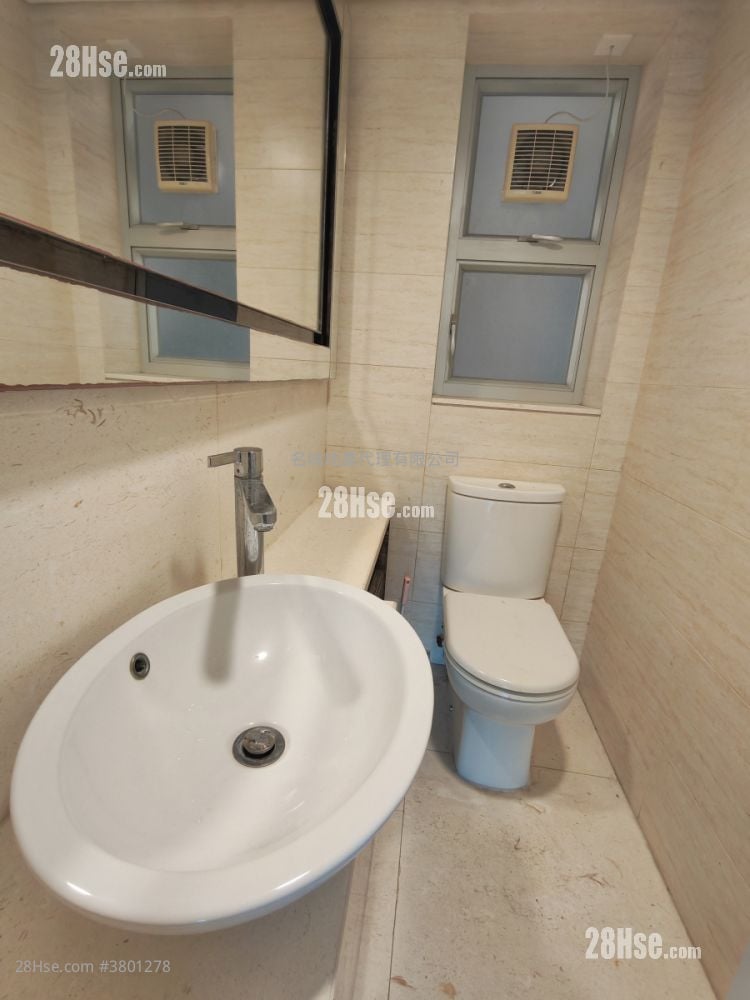 Festival City Sell 3 Bedrooms , 2 Bathrooms 958 ft²