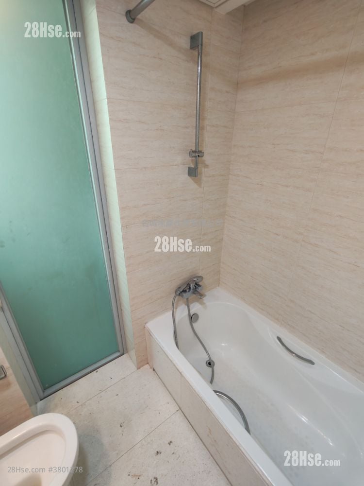 Festival City Sell 3 Bedrooms , 2 Bathrooms 958 ft²