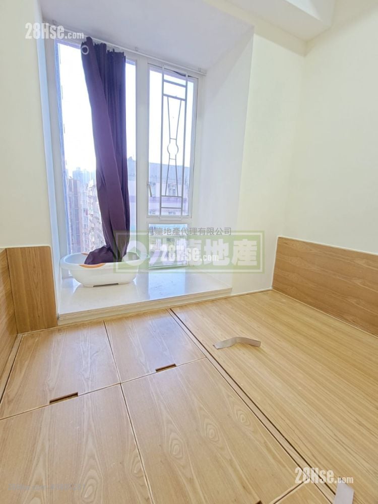 Gardenia Sell 2 Bedrooms , 1 Bathroom 484 ft²