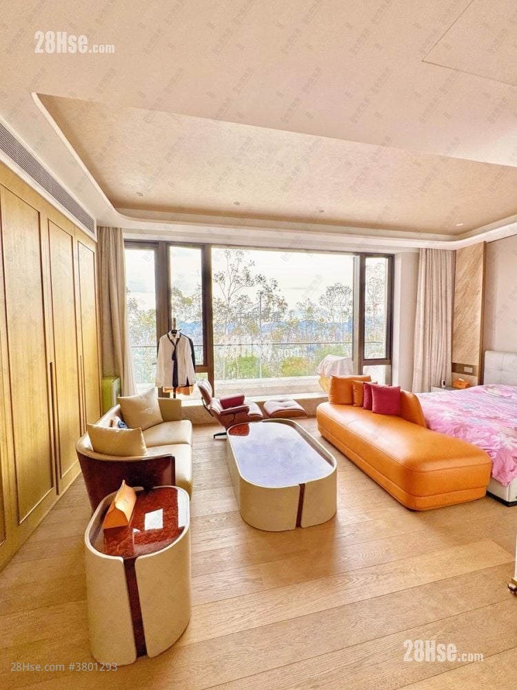 Mont Rouge Sell 4 Bedrooms , 4 Bathrooms 2,846 ft²