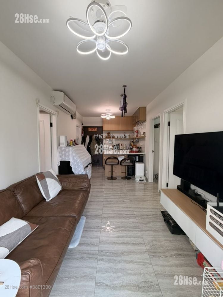 La Fontaine Sell 3 Bedrooms , 1 Bathroom 532 ft²