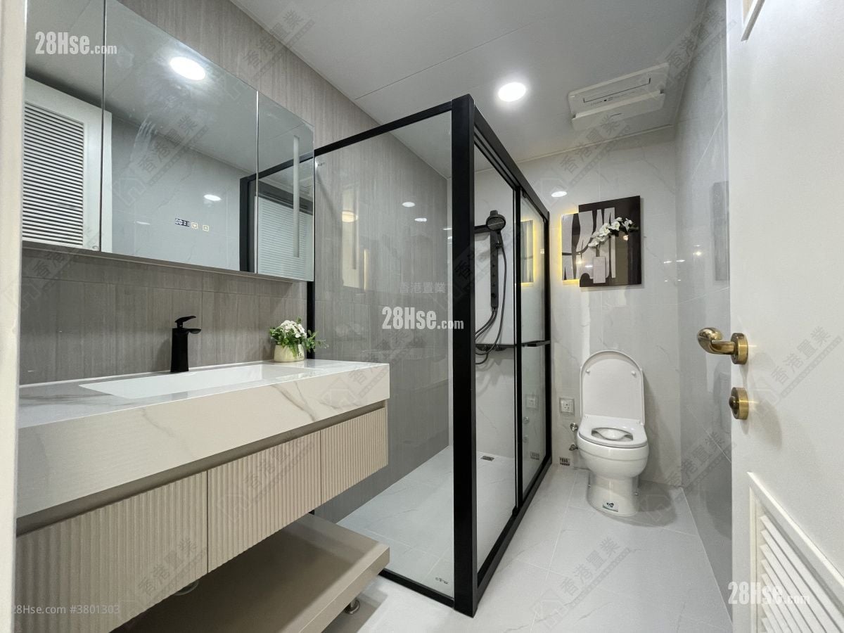 One Beacon Hill Sell 4 Bedrooms , 2 Bathrooms 1,495 ft²