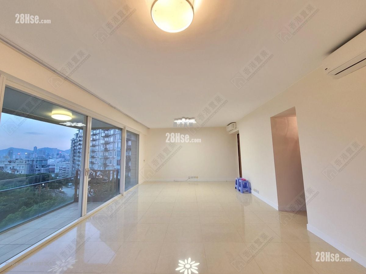 One Beacon Hill Sell 4 Bedrooms , 2 Bathrooms 1,495 ft²