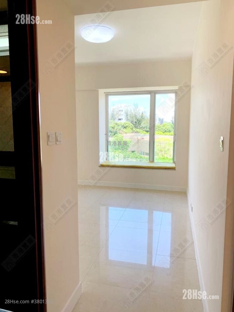 One Beacon Hill Sell 4 Bedrooms , 2 Bathrooms 1,495 ft²