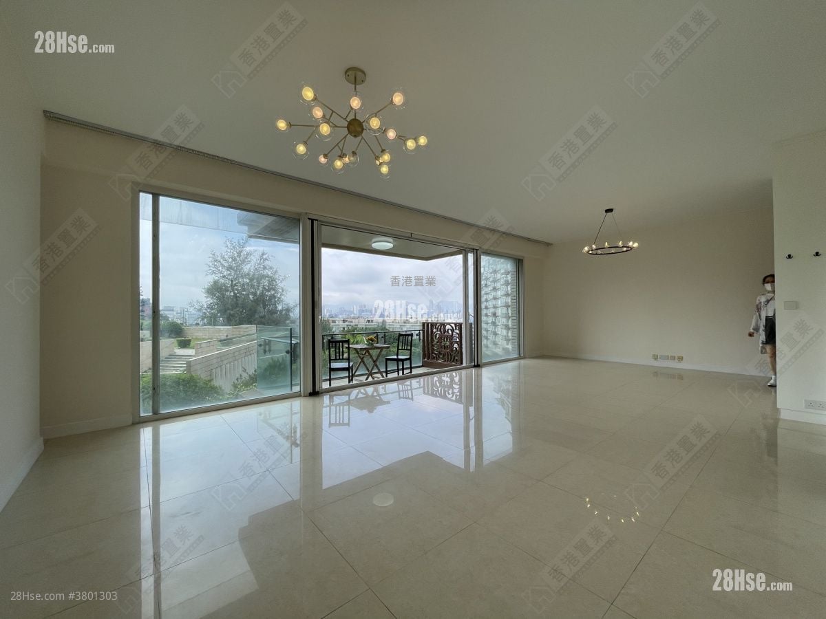 One Beacon Hill Sell 4 Bedrooms , 2 Bathrooms 1,495 ft²