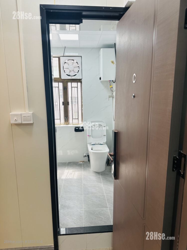 Pollock Building Rental Studio , 1 Bathroom 170 ft²