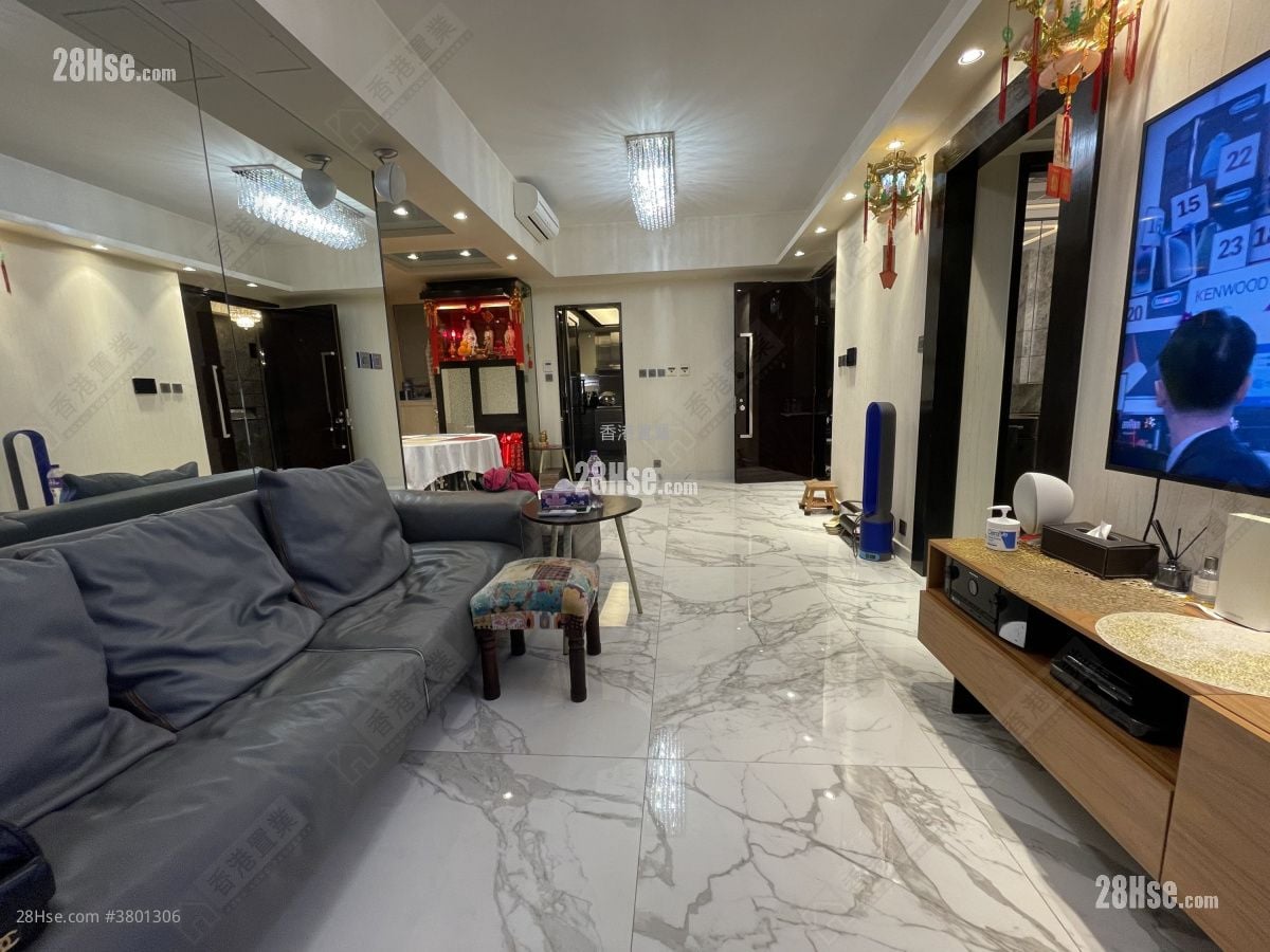 Ultima Sell 3 Bedrooms , 3 Bathrooms 1,143 ft²