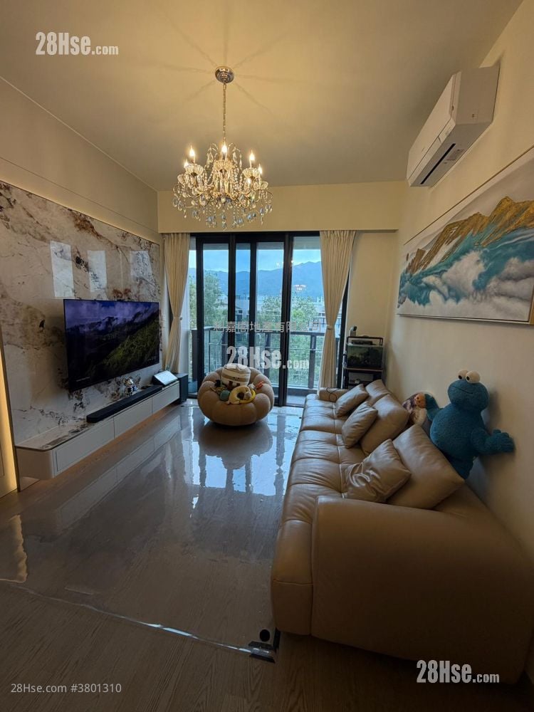 Villa Lucca Sell 3 Bedrooms 1,187 ft²