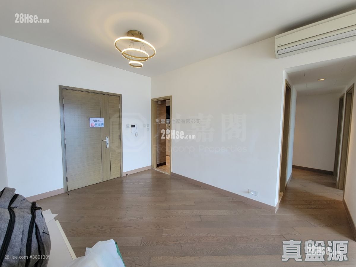 天晋 售盘 4 房 949 平方尺