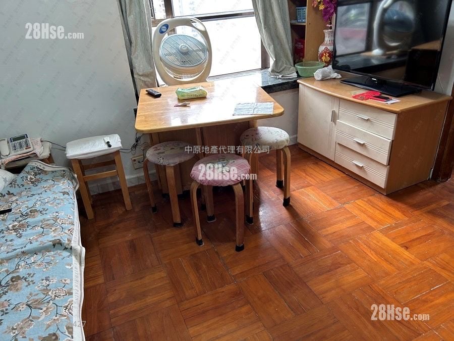 兆群大厦 售盘 2 房 , 1 浴室 306 平方尺