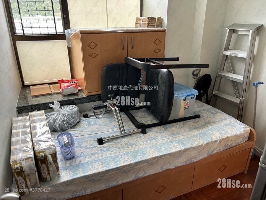 兆群大厦 售盘 2 房 , 1 浴室 306 平方尺