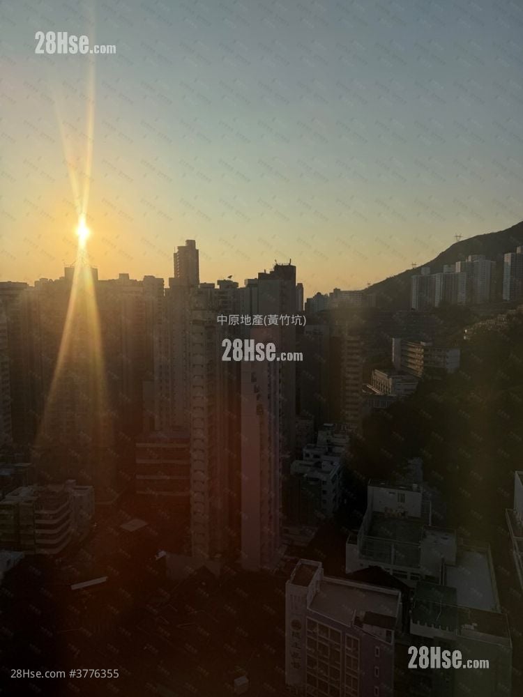 Yue Fai Court Sell 2 Bedrooms , 1 Bathroom 384 ft²