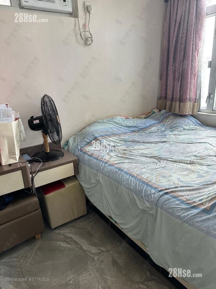 Yue Fai Court Sell 2 Bedrooms , 1 Bathroom 384 ft²