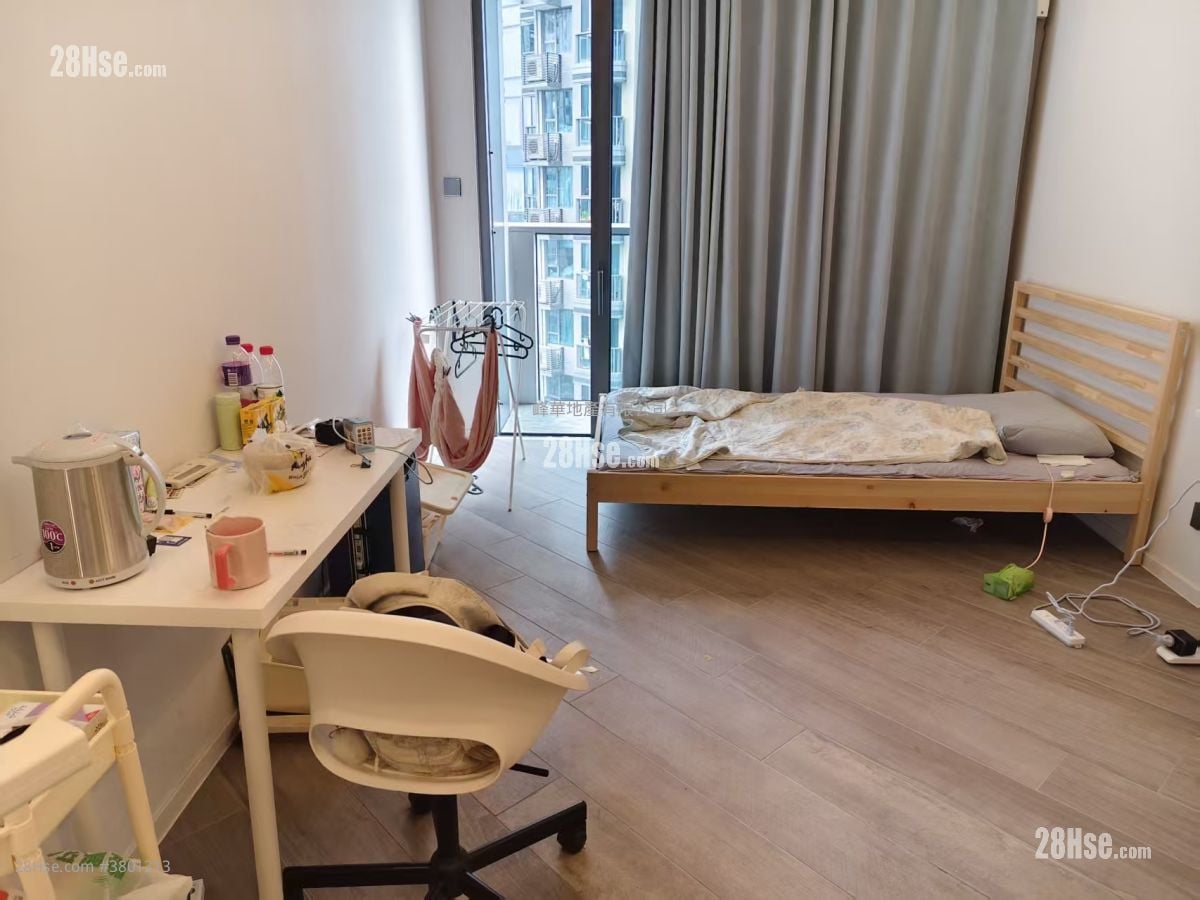 Henley Park Rental 1 Bathroom 250 ft²