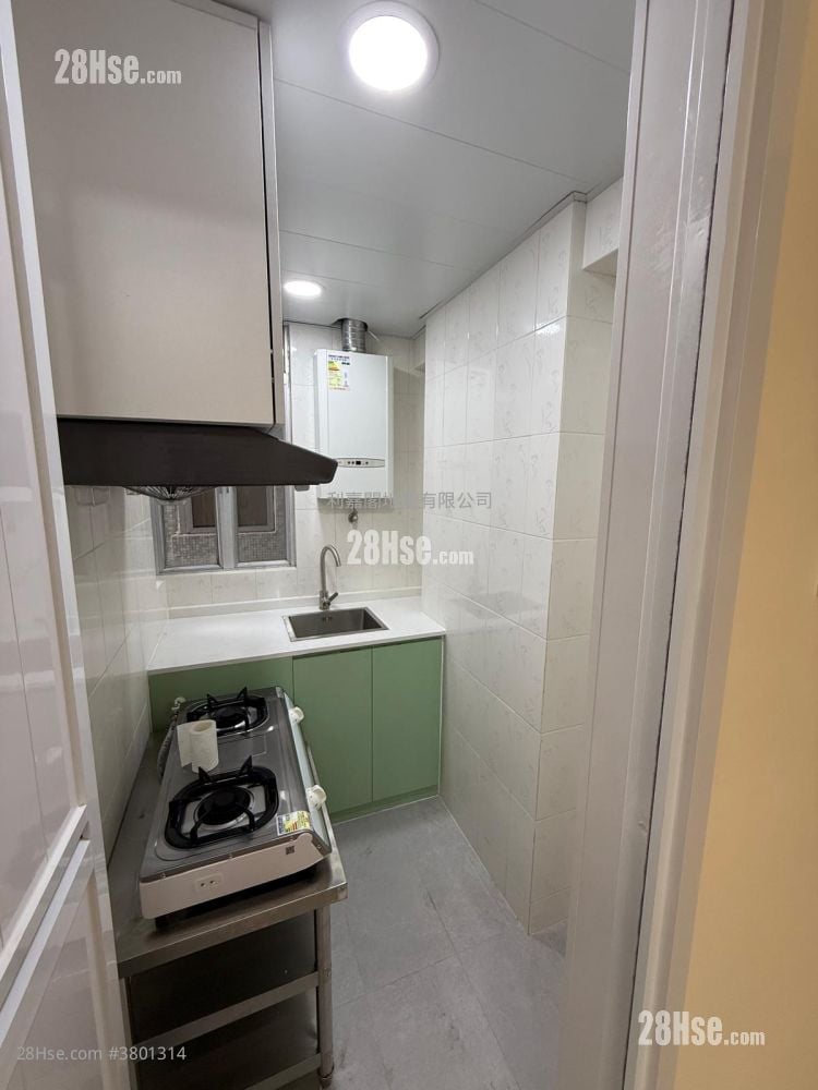 Lucky Plaza Rental 1 Bedroom , 1 Bathroom 326 ft²