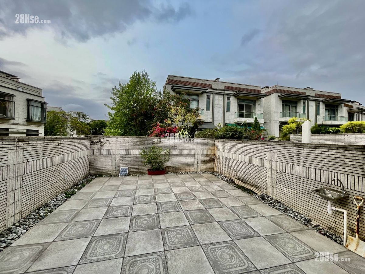 The Green Sell 3 Bedrooms 1,315 ft²