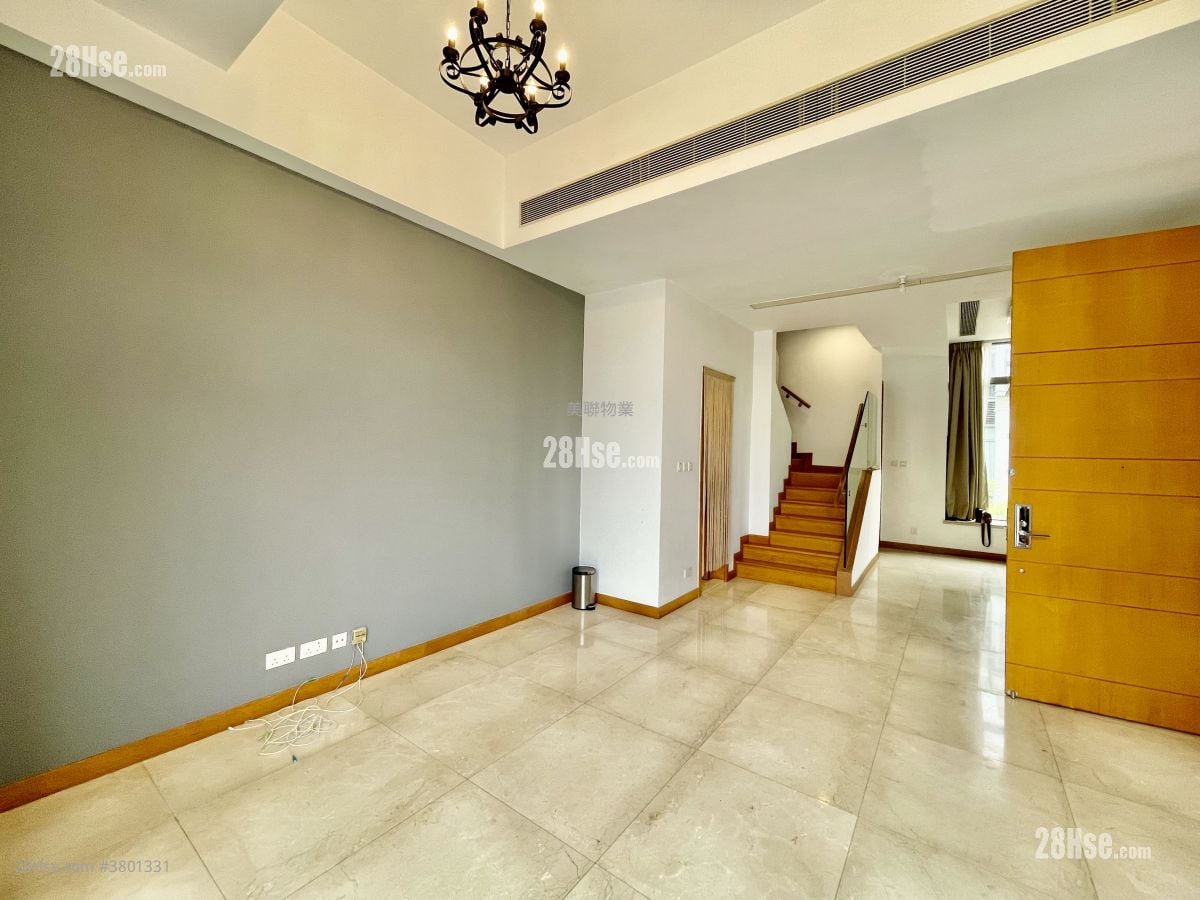 The Green Sell 3 Bedrooms 1,315 ft²