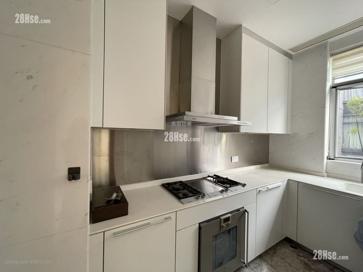 The Green Sell 3 Bedrooms 1,315 ft²