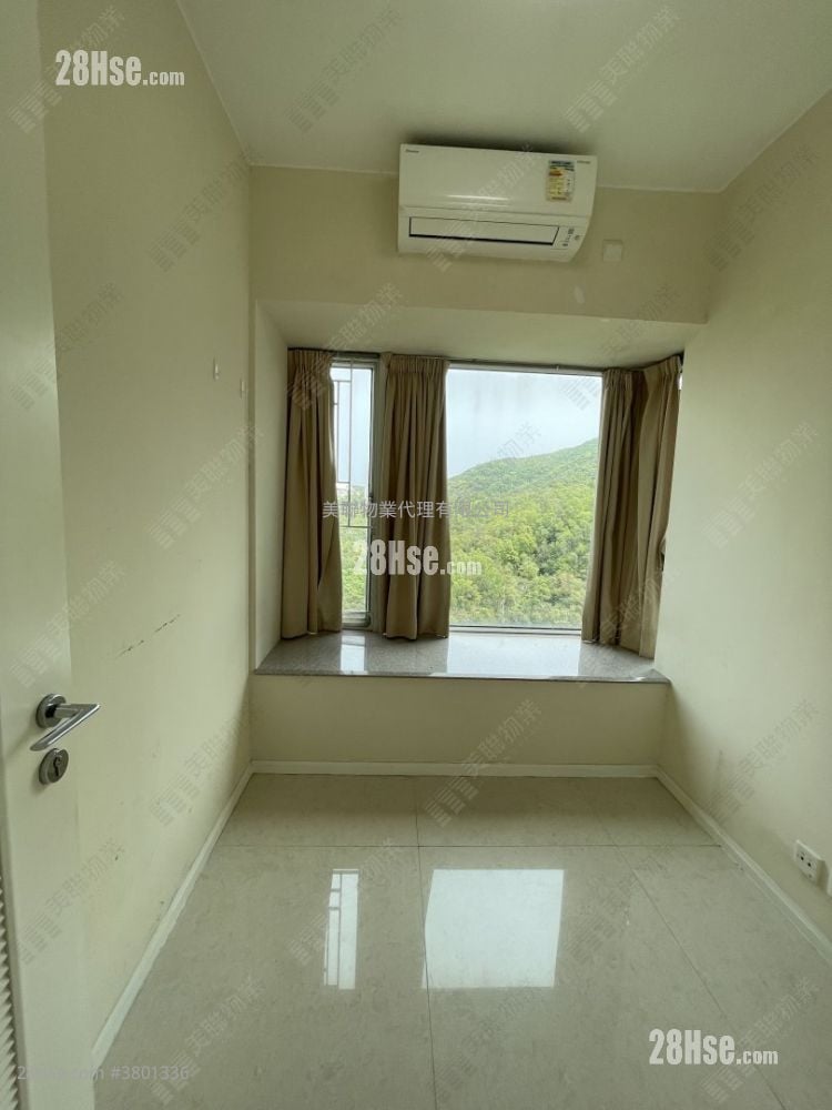 峻滢 租盘 3 房 694 平方尺