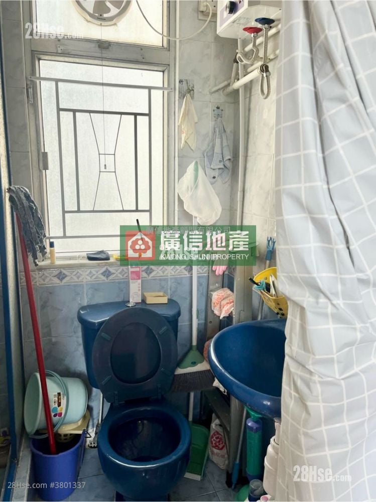 广兴大厦 售盘 1 房 , 1 浴室 239 平方尺