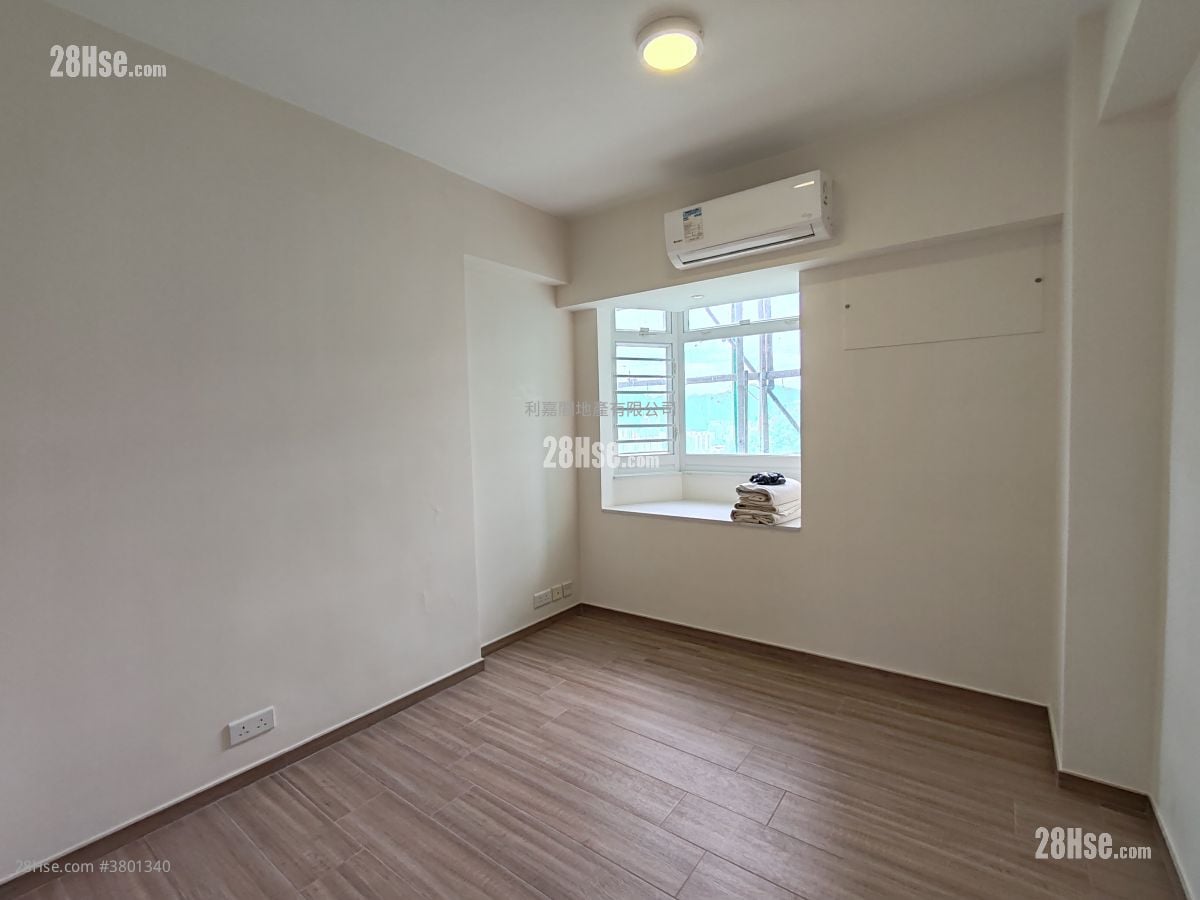 Scenery Garden Sell 3 Bedrooms , 2 Bathrooms 1,008 ft²