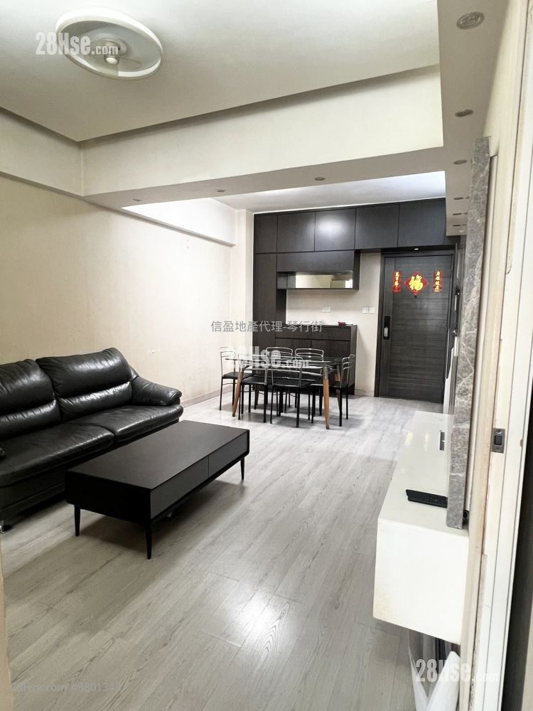 云华大厦 租盘 4 房 , 2 浴室 657 平方尺