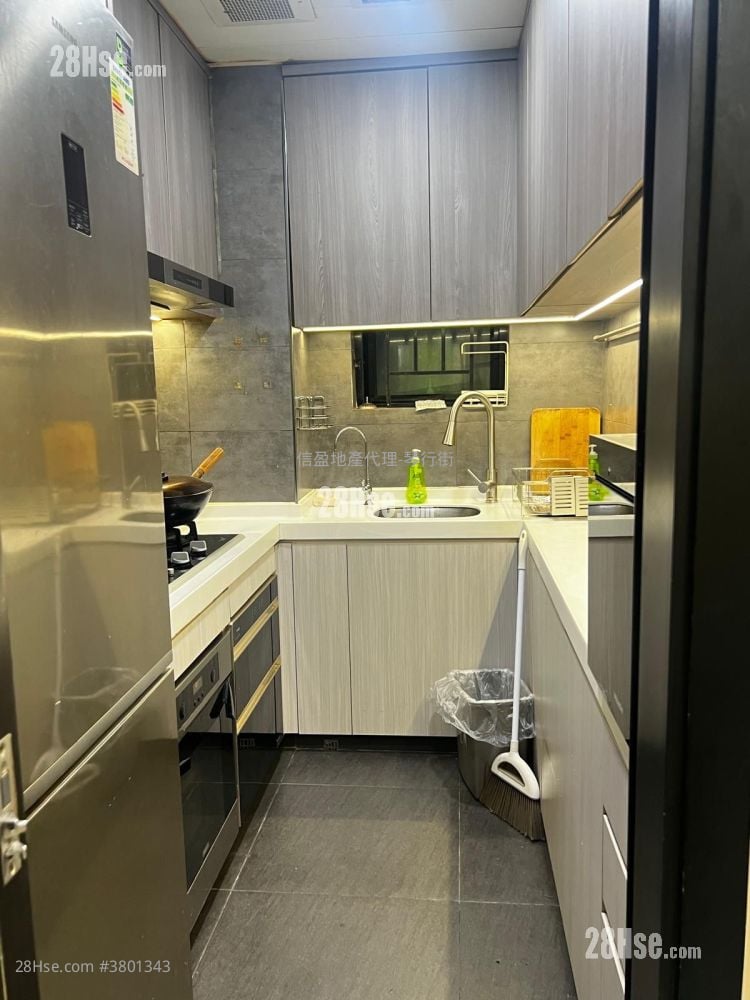 云华大厦 租盘 4 房 , 2 浴室 657 平方尺