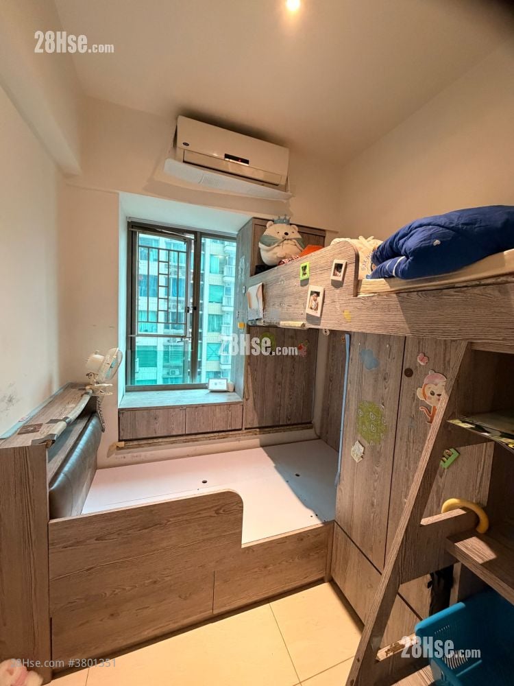 Trinity Towers Rental 3 Bedrooms , 1 Bathroom 599 ft²