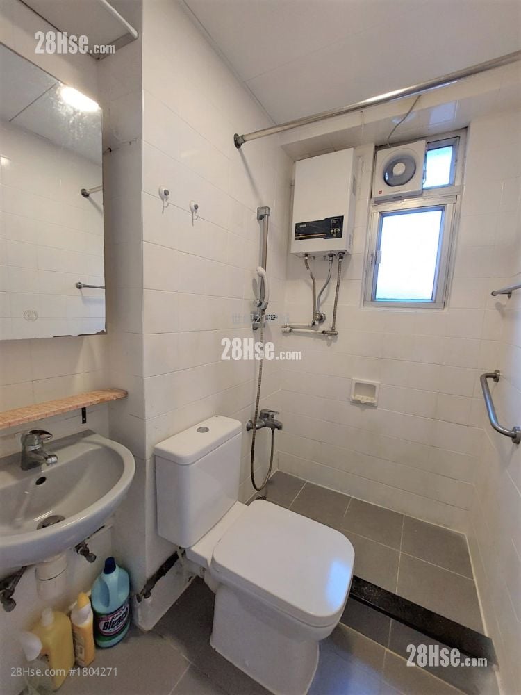 Hong Tin Court Rental 2 Bedrooms , 1 Bathroom 400 ft²