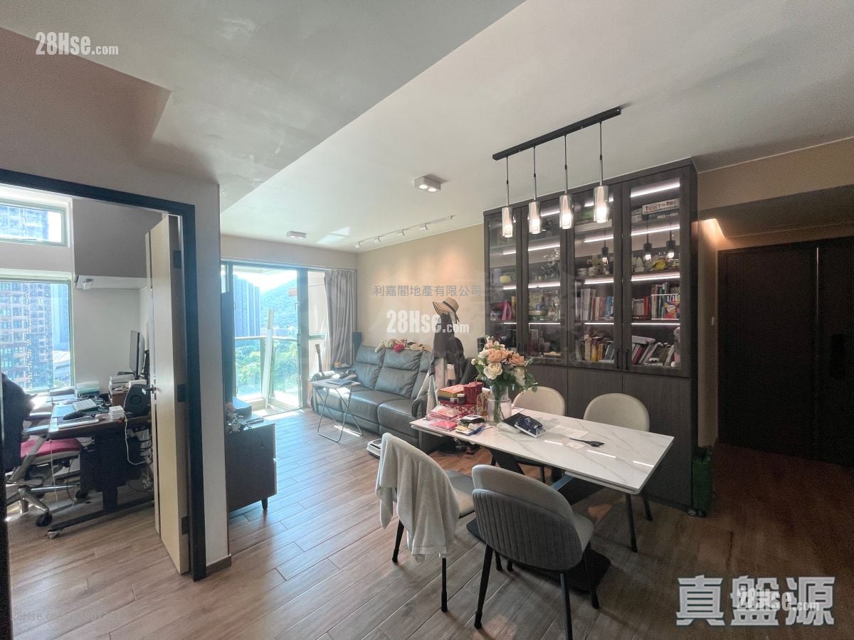 蔚蓝湾畔 售盘 3 房 , 2 浴室 745 平方尺