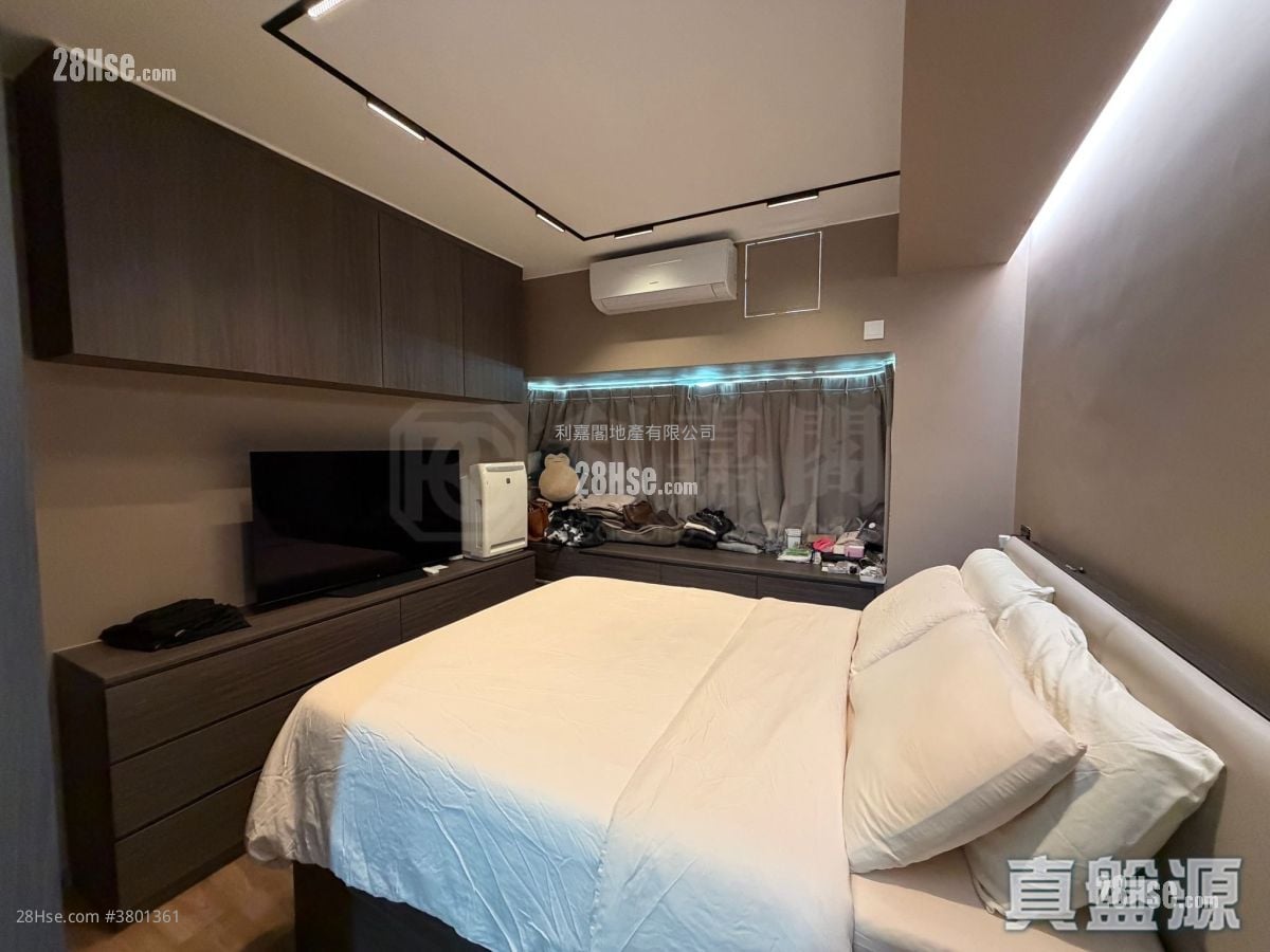 蔚蓝湾畔 售盘 3 房 , 2 浴室 745 平方尺