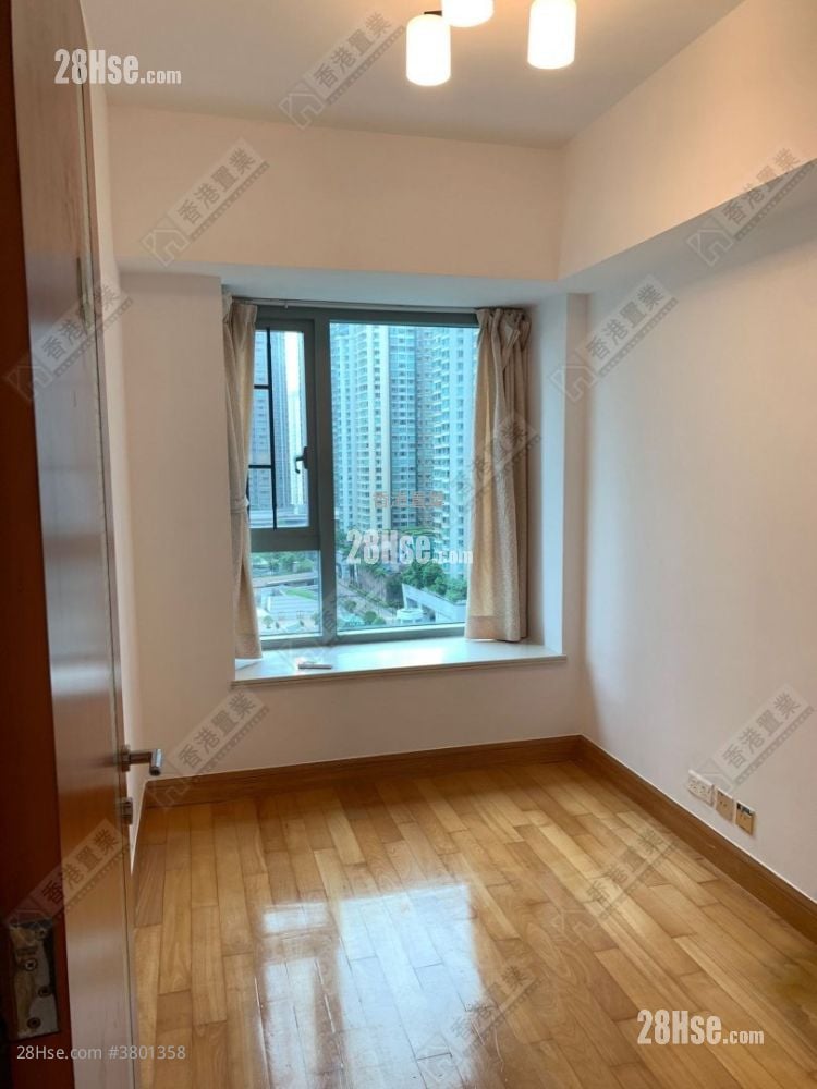 君临天下 售盘 3 房 , 2 浴室 1,015 平方尺