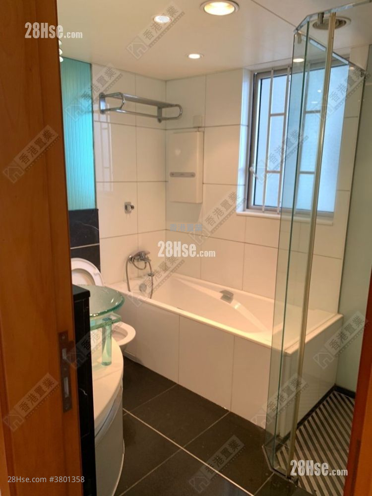 君临天下 售盘 3 房 , 2 浴室 1,015 平方尺