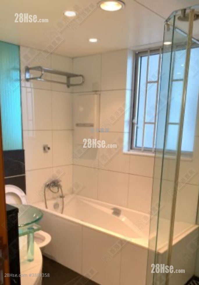 君临天下 售盘 3 房 , 2 浴室 1,015 平方尺