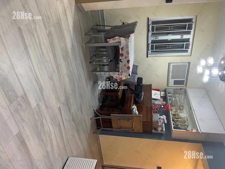 South Horizons Sell 2 Bedrooms , 1 Bathroom 545 ft²