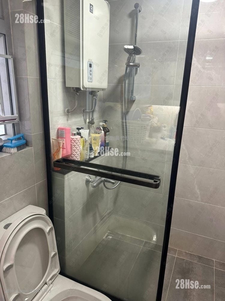 South Horizons Sell 2 Bedrooms , 1 Bathroom 545 ft²