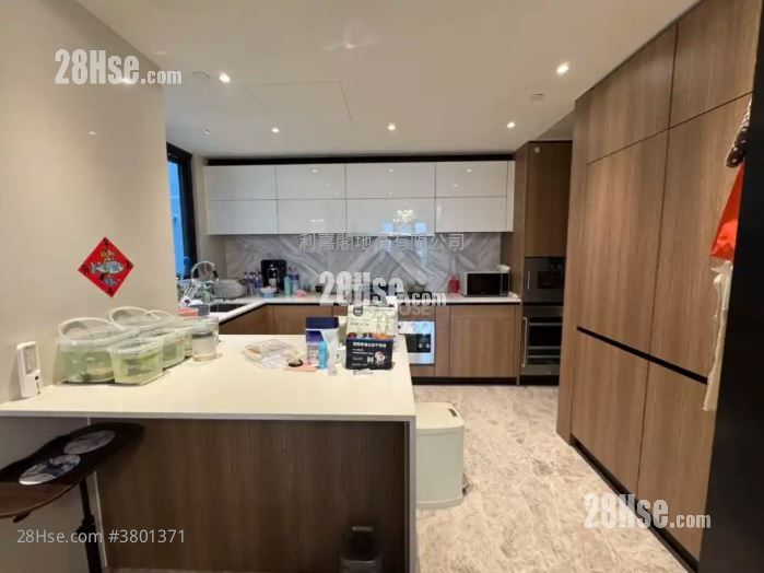 Villa Lucca Sell 3 Bedrooms , 2 Bathrooms 1,187 ft²