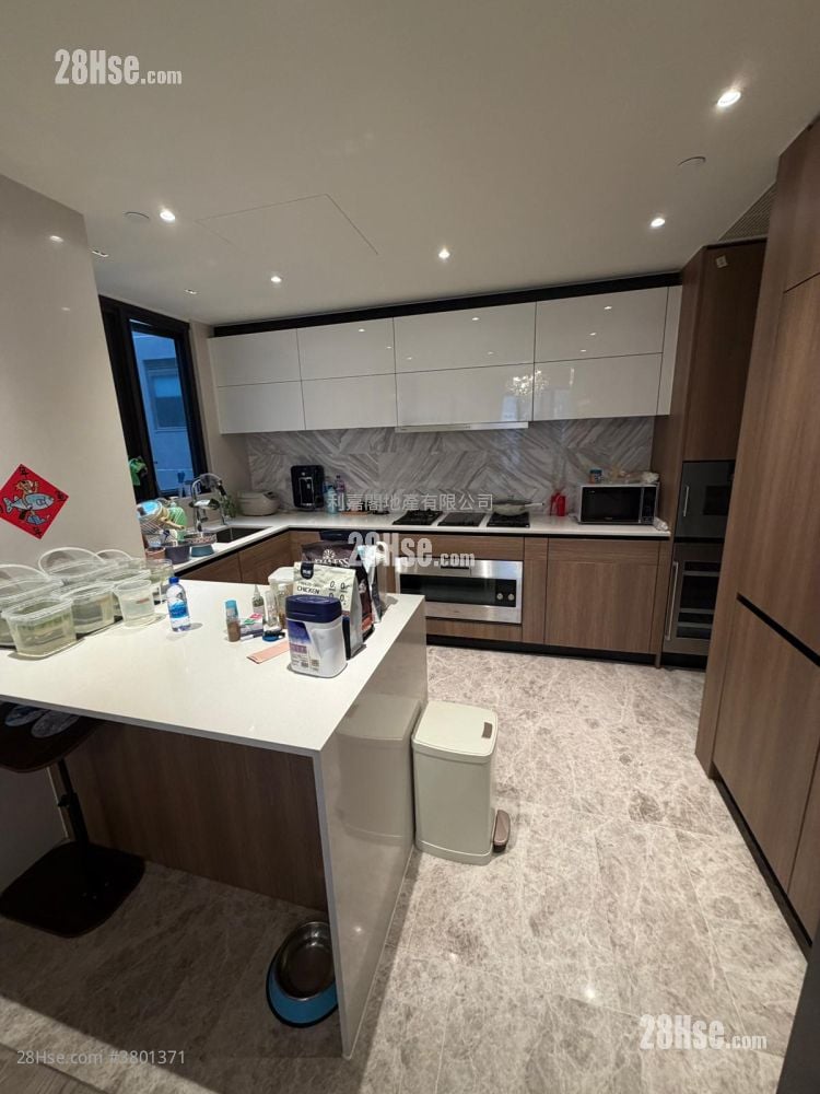 Villa Lucca Sell 3 Bedrooms , 2 Bathrooms 1,187 ft²