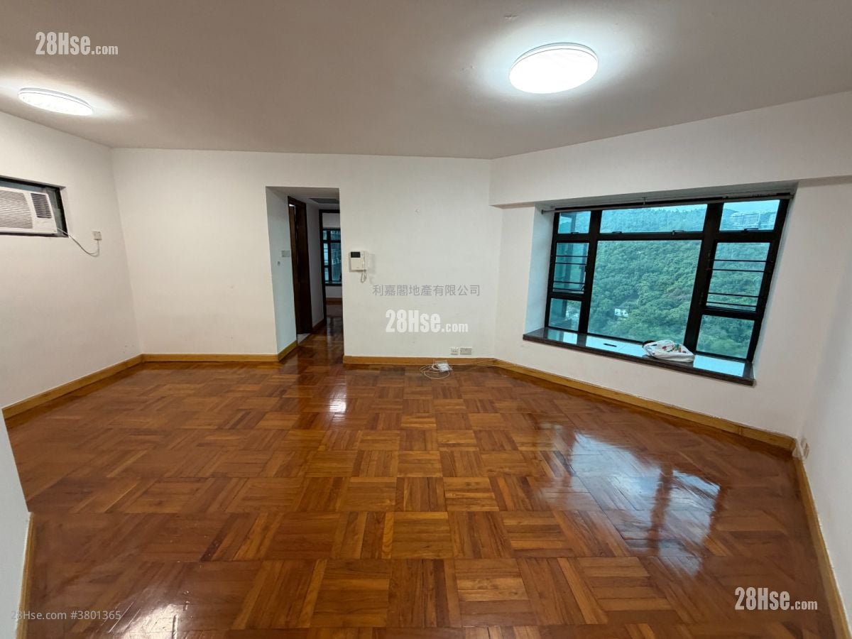 骏景园 租盘 594 平方尺