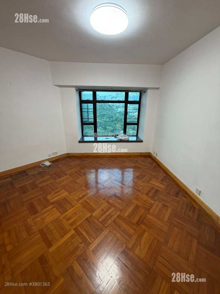 骏景园 租盘 594 平方尺